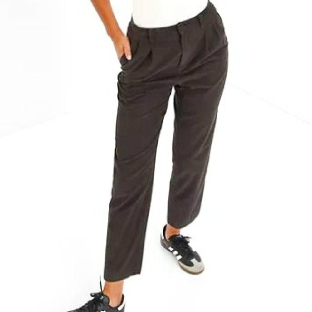 NWT Gap High Rise Pleated Cords 18